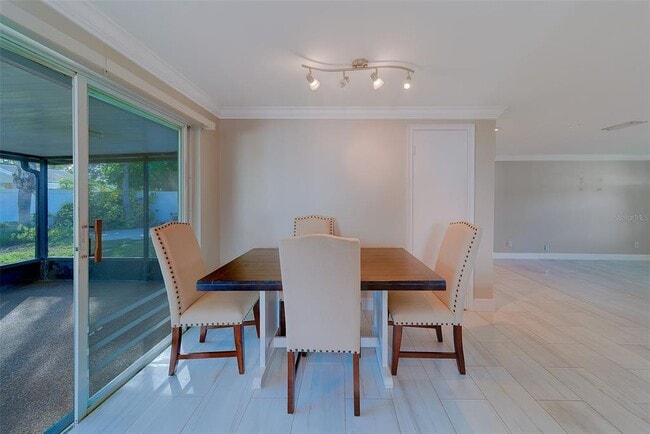 Building Photo - 10451 119th St