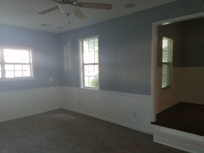 Building Photo - **1/2 off January with move in by 12/15/24...