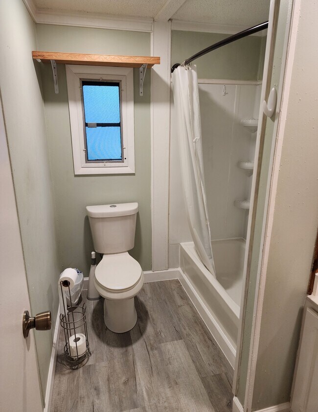 Building Photo - 569 Nicklaus Cir