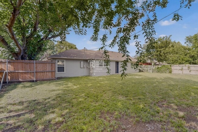 Building Photo - Move-In Ready Arlington Home Near AT&T Stadium for Rent