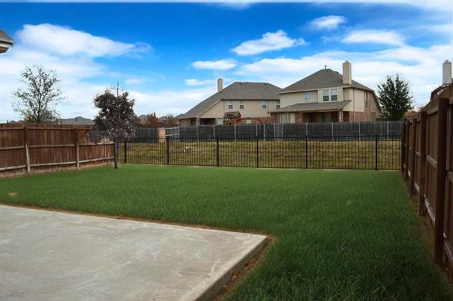 Building Photo - 1801 Willard Dr