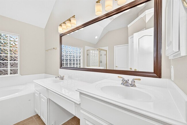 Building Photo - 24919 Corbin Gate Dr