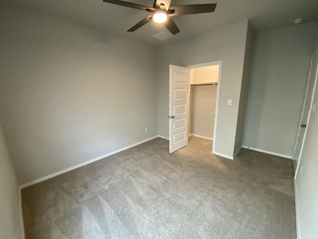 Building Photo - "Charming 2-Bed, 2-Bath Retreat with 1,327 Sq Ft of Comfort in Elgin, TX!"