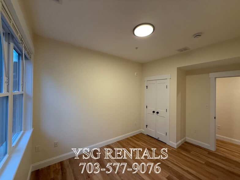 Building Photo - 14 Dorr St