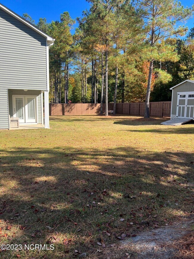 Building Photo - 412 Palisades Dr