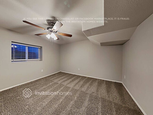 Building Photo - 6010 Grapevine Dr