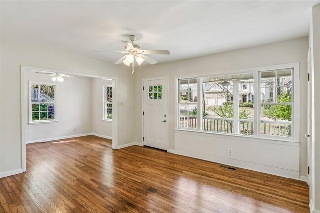 Building Photo - 1304 Conway Rd