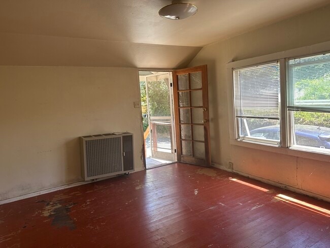 Building Photo - 7312 Bodega Ave