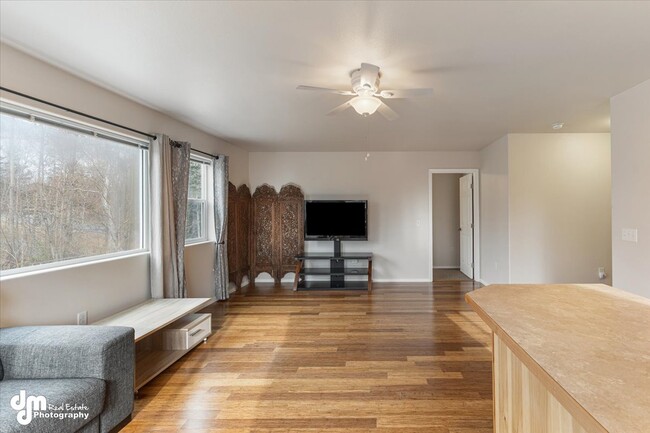 Building Photo - 4051 E Birch View Dr