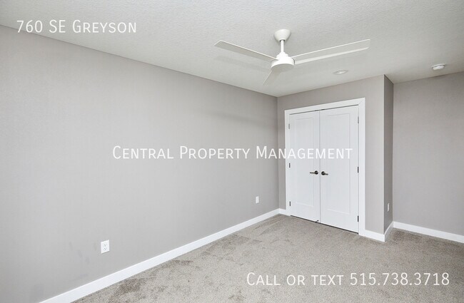 Building Photo - 760 SE Greyson-