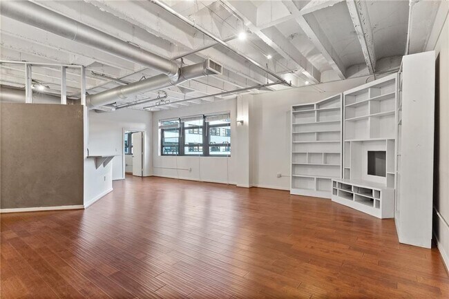 Building Photo - 878 Peachtree St NE