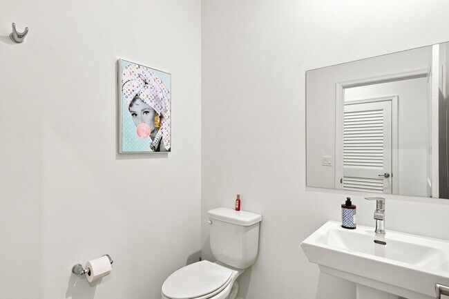 Building Photo - 11639 SW Viridian Blvd