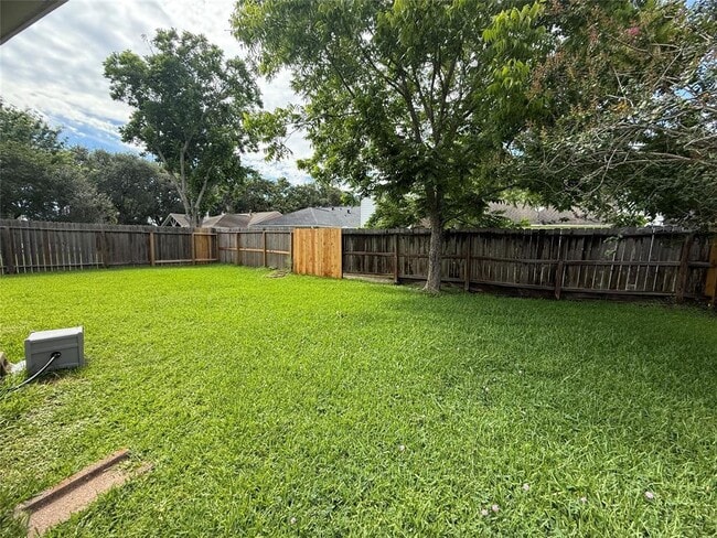 Building Photo - 4411 Treasure Trail