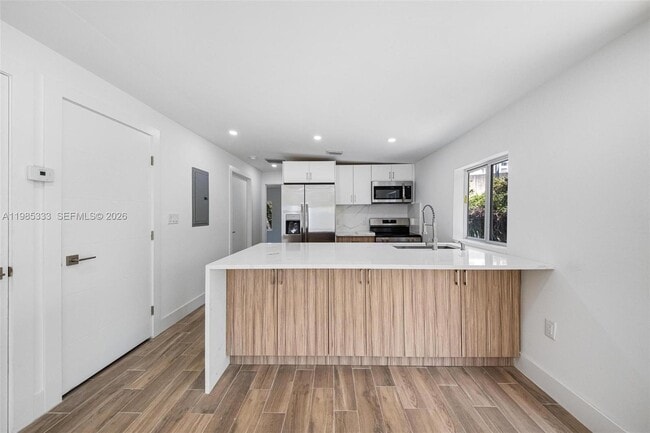 Building Photo - 5900 NW 5th Ct