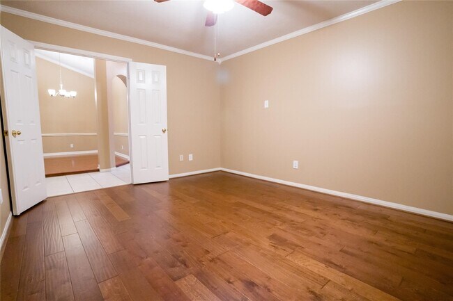 Building Photo - 16807 Dunbar Grove Ct