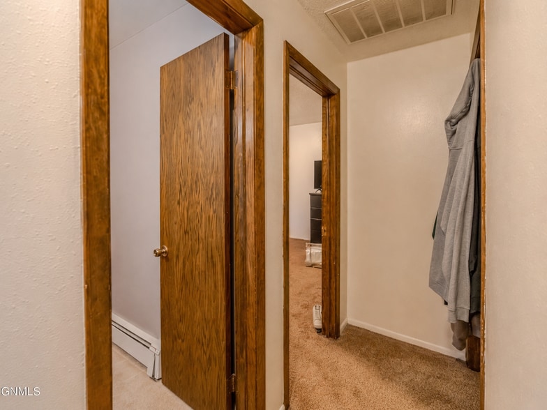 Building Photo - 333 W Ingals Ave
