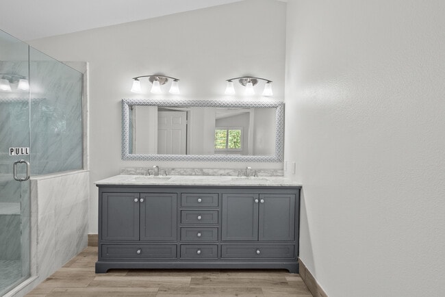 Building Photo - 7231 Spring Ct