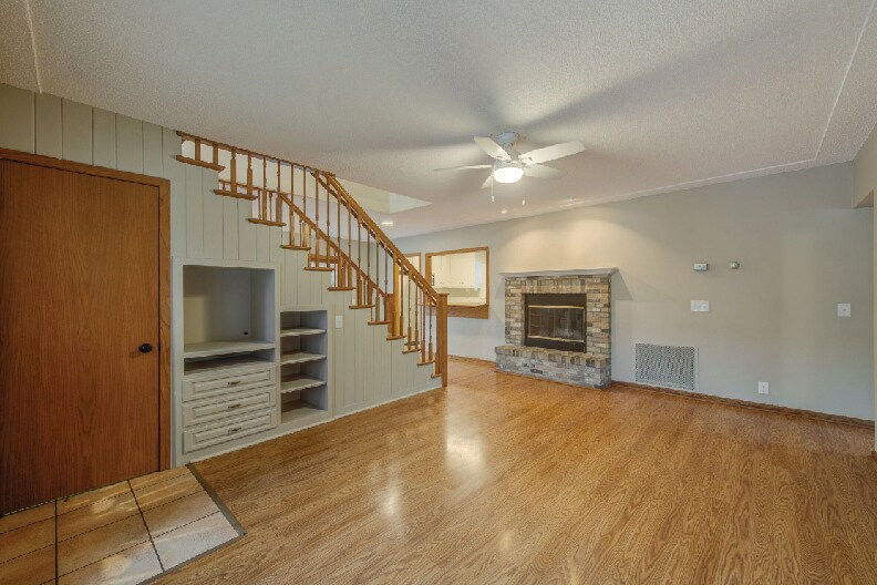 Building Photo - 65 Hackberry Hill