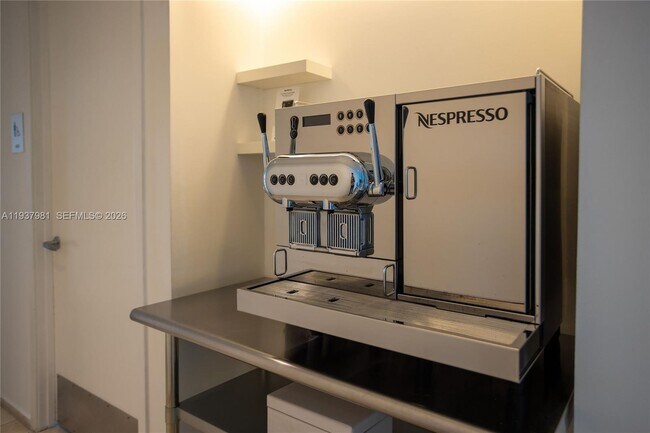 Building Photo - 1040 Biscayne Blvd