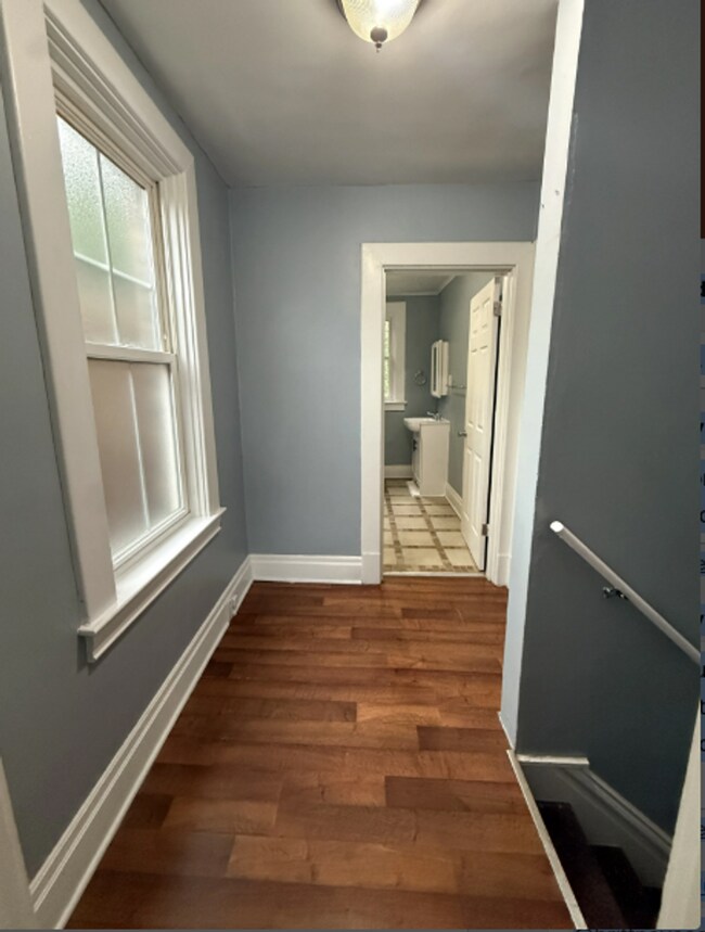 Building Photo - 7656 Highland Ave