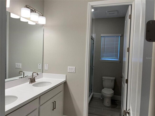 Building Photo - 33427 Landsman Lp