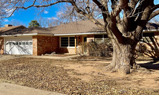 Building Photo - Gorgeous! Completely Remodeled 3/2/2 in Ba...