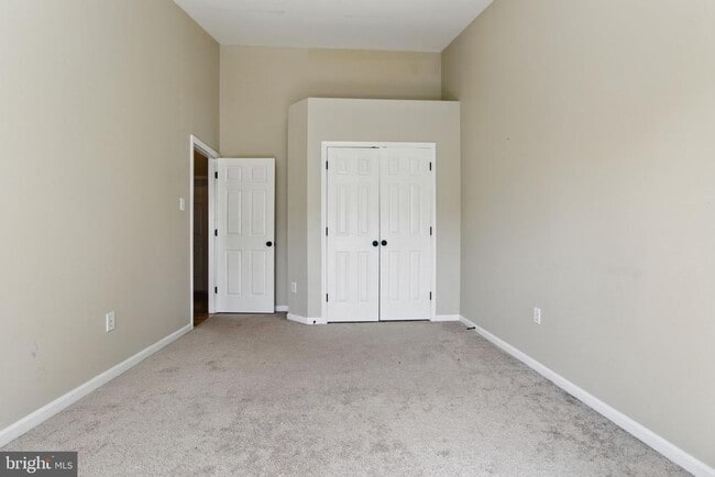 Building Photo - 20801 Shamrock Glen Cir
