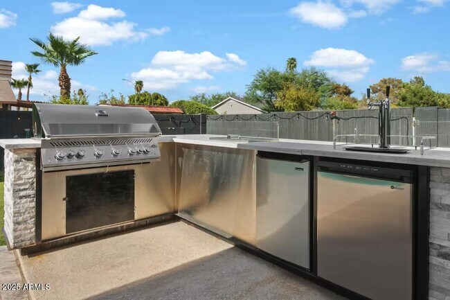 Building Photo - 4844 E Andora Dr