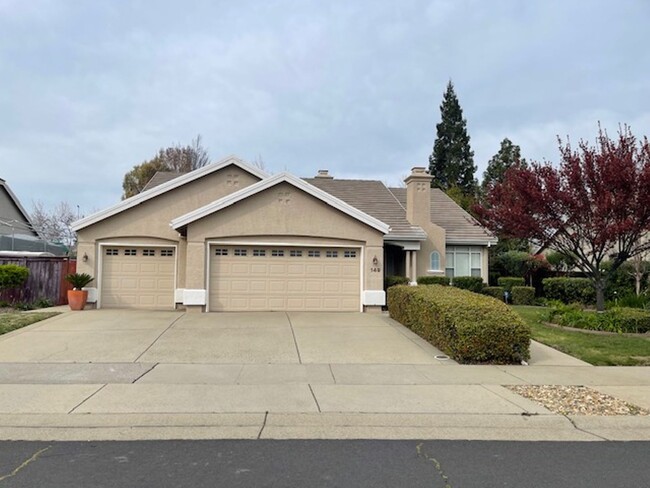 Primary Photo - Turnkey Home, Ready For New Occupants!
