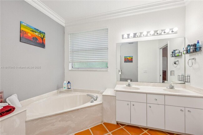 Building Photo - 5309 SW 133rd Ave