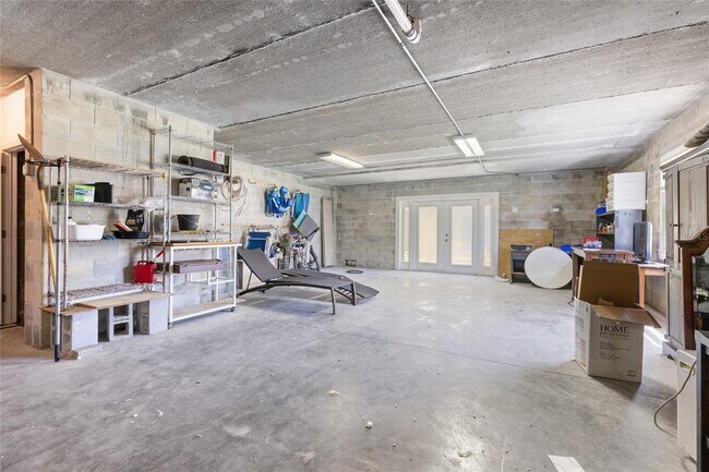 Building Photo - 141 175th Ave E