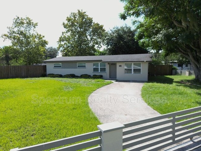 Building Photo - 399 Toccoa Rd