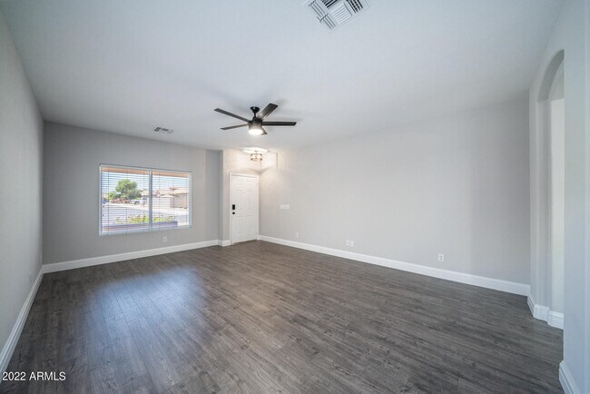 Building Photo - 3649 S Loback Ln