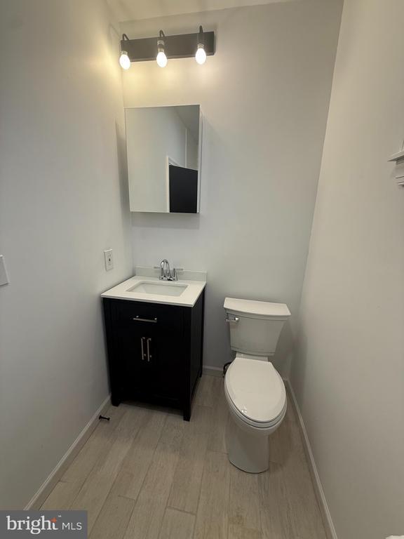 Building Photo - 4937 Walnut St