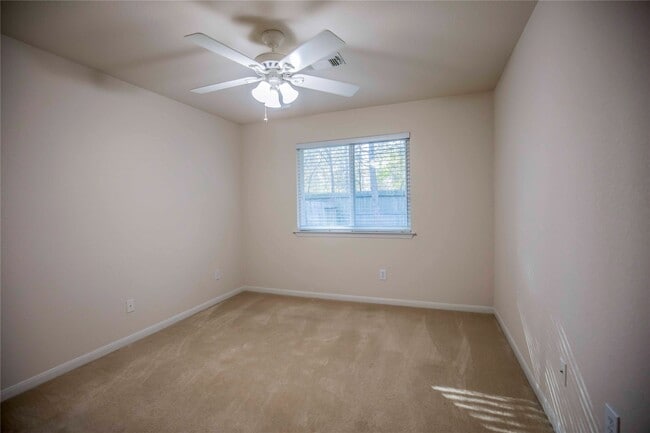 Building Photo - 187 Fairwind Trail Dr