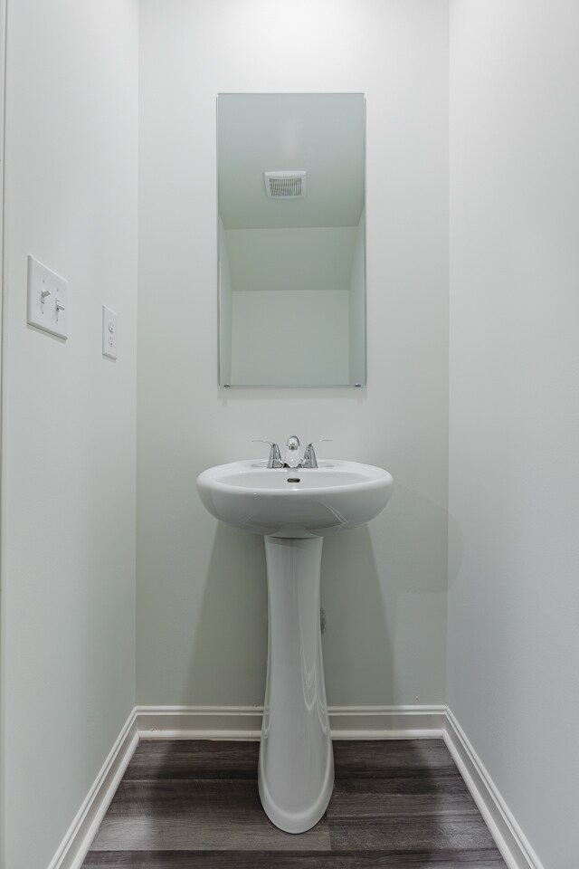 Building Photo - 141 Red Hawk Dr