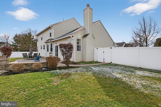 Building Photo - 2 Berwick Cir