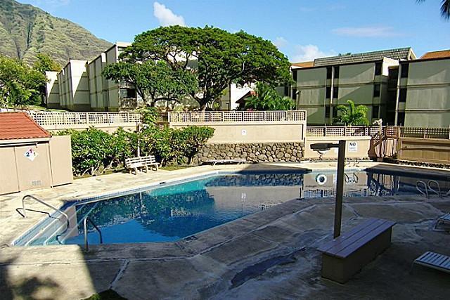 Building Photo - Makaha Valley Plantation 64-A  Nice 2 Bedr...