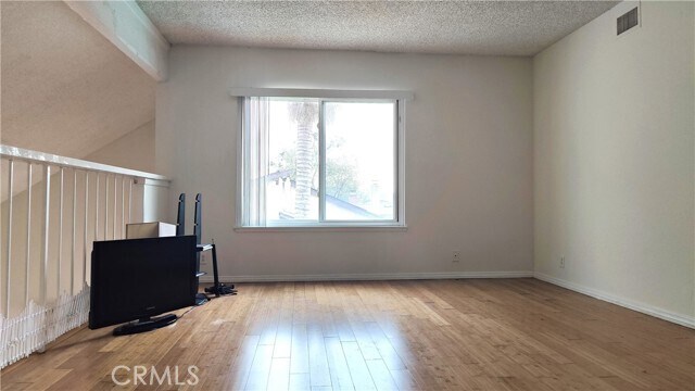 Building Photo - 2821 Greenleaf Dr