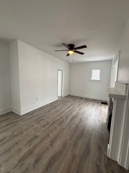 Building Photo - 504 W 29th St
