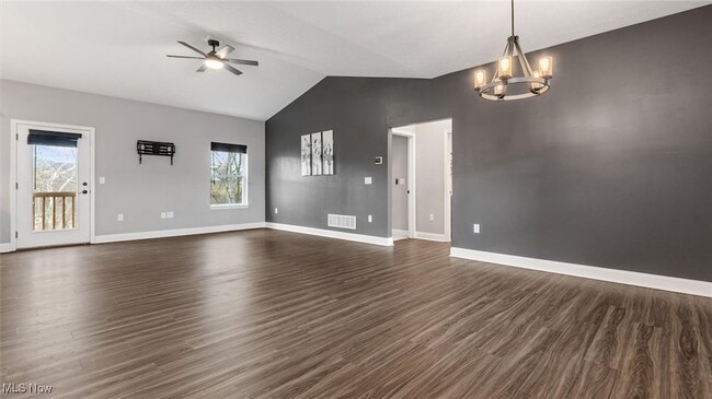 Building Photo - 6965 Chandlersville Rd