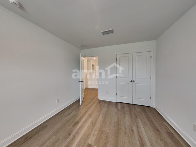 Building Photo - 1107 Livengood Wy