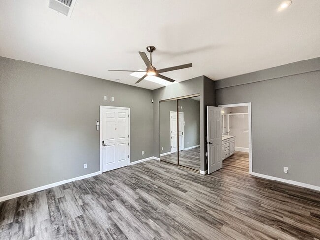 Building Photo - Beautiful 3BD/2BA House in Clairemont W/ W...