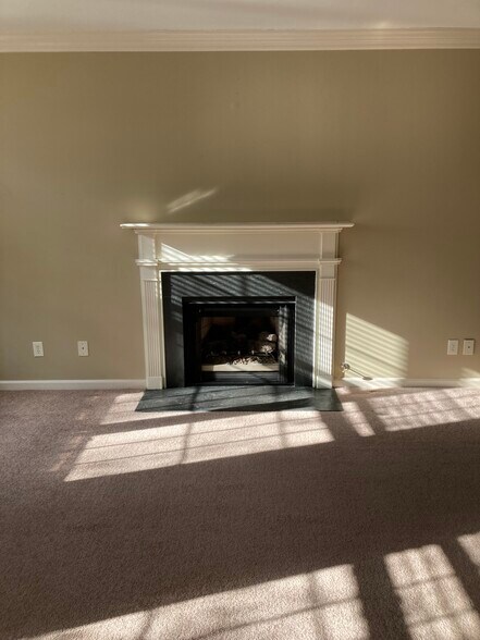 Living Room - 2350 Montevallo Rd