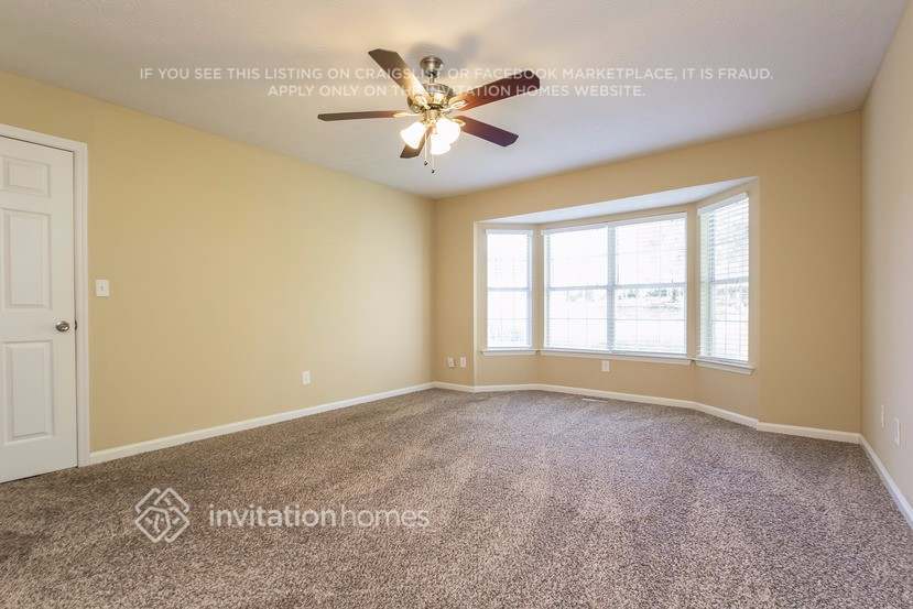 Building Photo - 4688 Sterling Pointe Dr