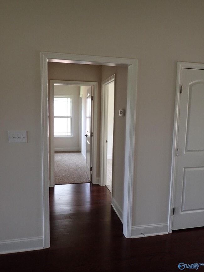 Building Photo - 29635 Laura Ridge Dr NW