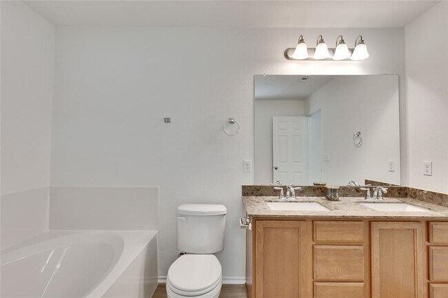 Building Photo - 120 Jasmine Cove
