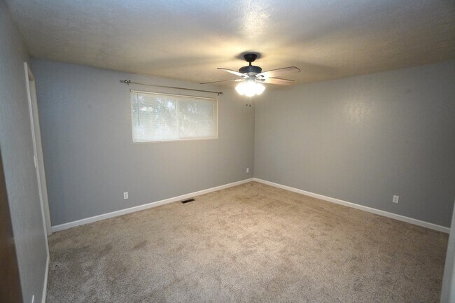 Building Photo - 9594 W Telfair Dr