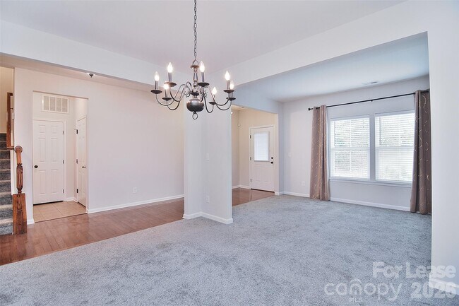 Building Photo - 5115 Chapel Chase Lane