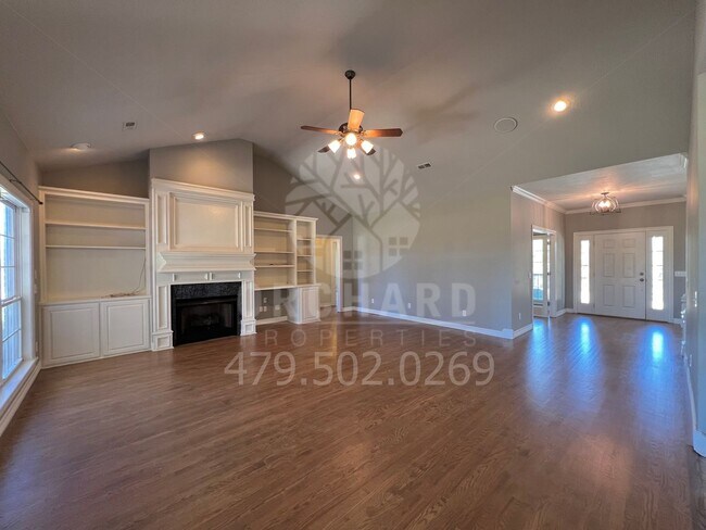 Building Photo - Single Family Home | Tontitown, AR | Stunning Home with Separate Shop